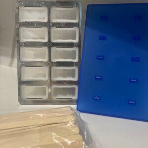 Popsicle mold and sticks